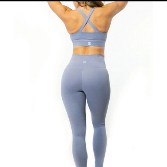 Til you collapse SET resilient avidity legging bra - Picture 3 of 10
